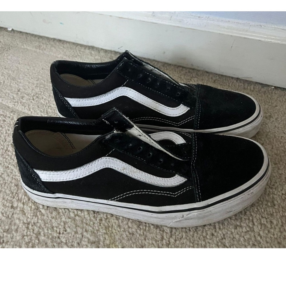 Black vans
